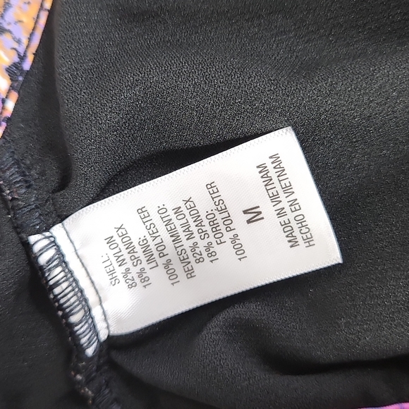 Shade & Shore, 2 pc Swimsuit Bikini, coral, black, yellow Reptile print, Sz M/L - Picture 9 of 11